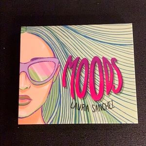 Moods by Laura Sanchez eyeshadow palette